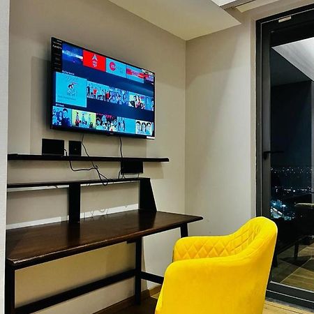 Luxe Apartment By Hey Studio'S Ghaziabad Luaran gambar