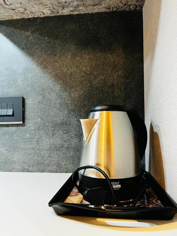 Luxe Apartment By Hey Studio'S Ghaziabad Luaran gambar