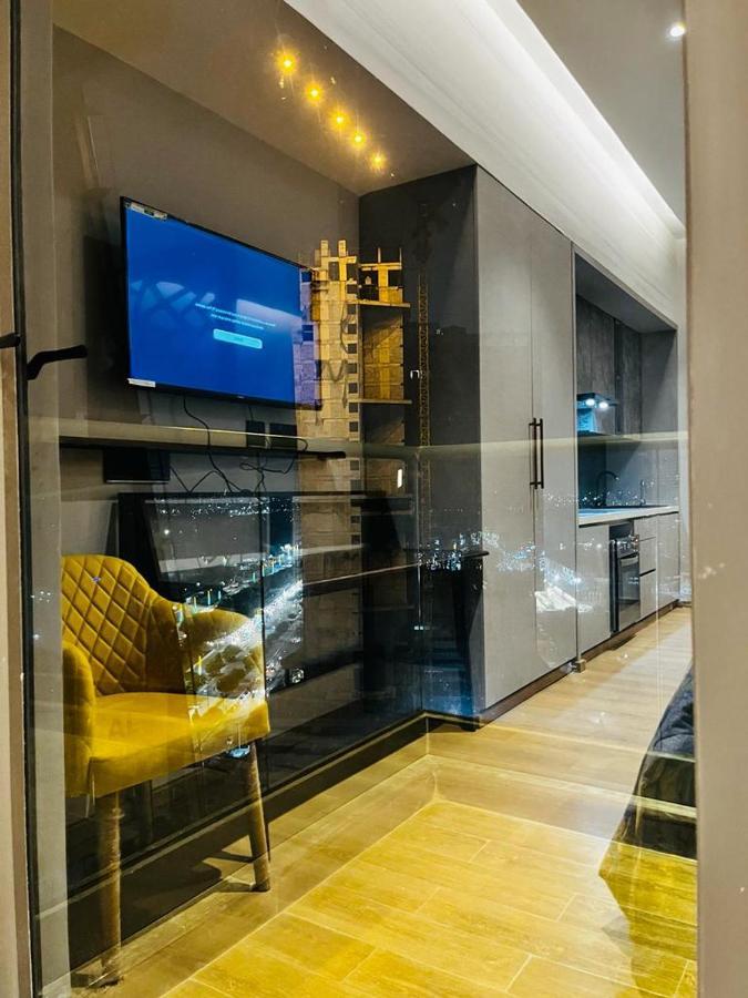 Luxe Apartment By Hey Studio'S Ghaziabad Luaran gambar