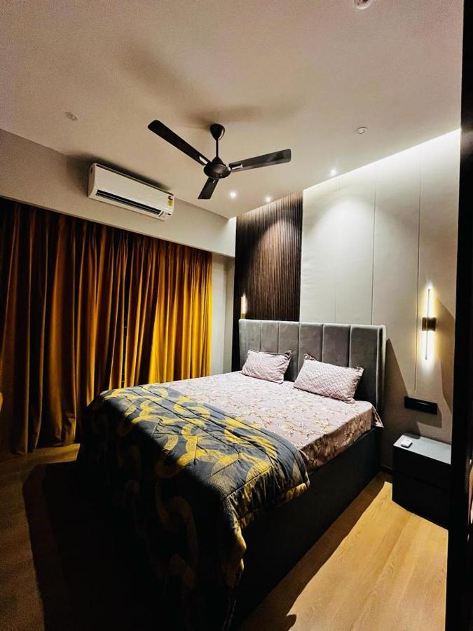 Luxe Apartment By Hey Studio'S Ghaziabad Luaran gambar