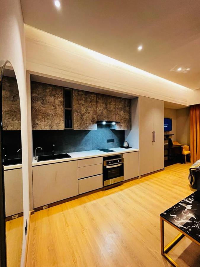 Luxe Apartment By Hey Studio'S Ghaziabad Luaran gambar